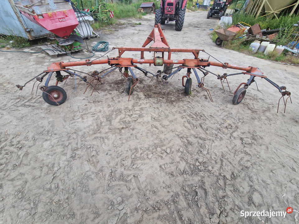 Przetrząsarka do siana DeutzFahr 54m 4 karuzele Maszewo