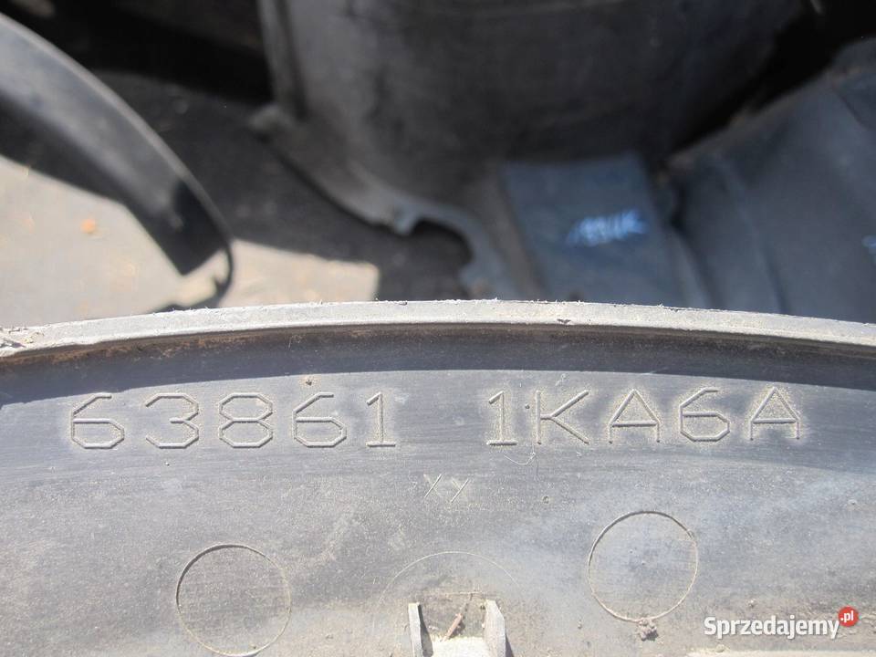 NISSAN JUKE 11r listwa błotnika lewa przód 63861