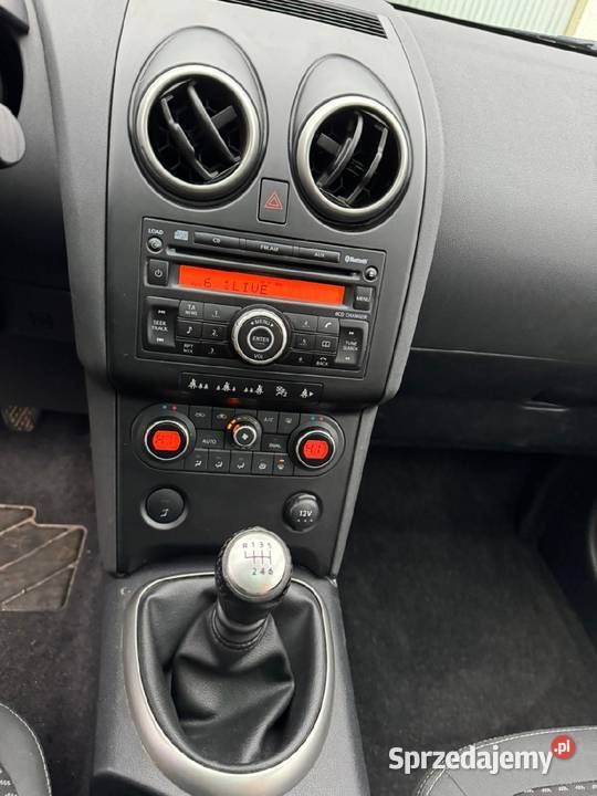 Nissan Qashqai 2 7 Osoby Climatronik Alufelgi Rok produkcji 2010 Piotrków Trybunalski