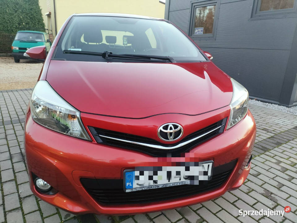 Toyota Yaris Toyota Yaris krajowa Polski Salon 1 isofix śląskie Chełm Śląski