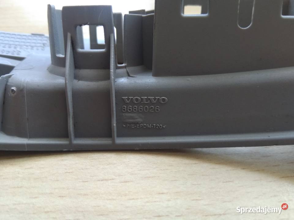 Maskownica DSTC zapalniczki Volvo S40II V50 C30 podłokietniki Białystok