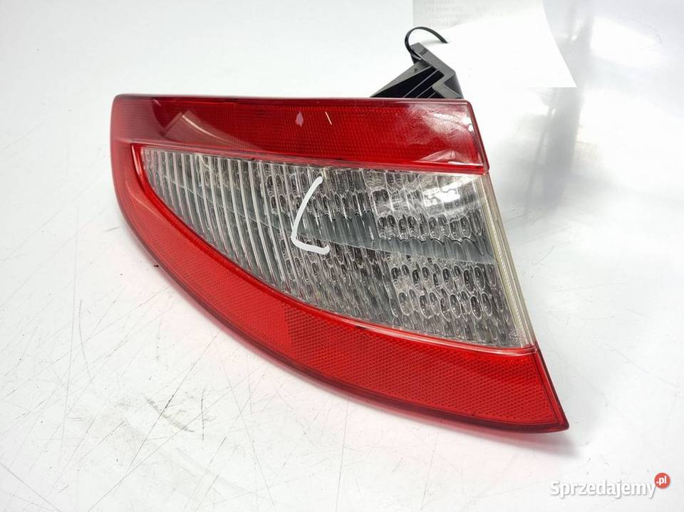 LAMPA LEWA TYŁ MASERATI GRANTURISMO S