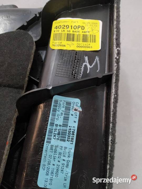 TAPICERKA BOCZEK BAGAŻNIKA LEWY PRAWY TYŁ KPL sprzedam