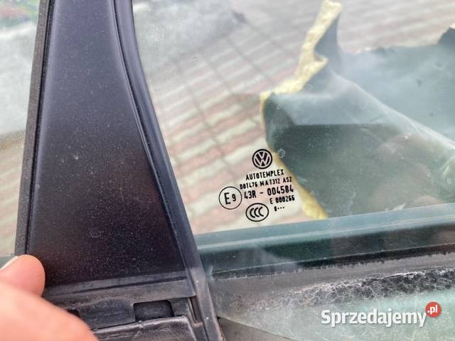 szyba drzwi tylnych prawych jetta 20052010 Motoryzacja Rzeszów