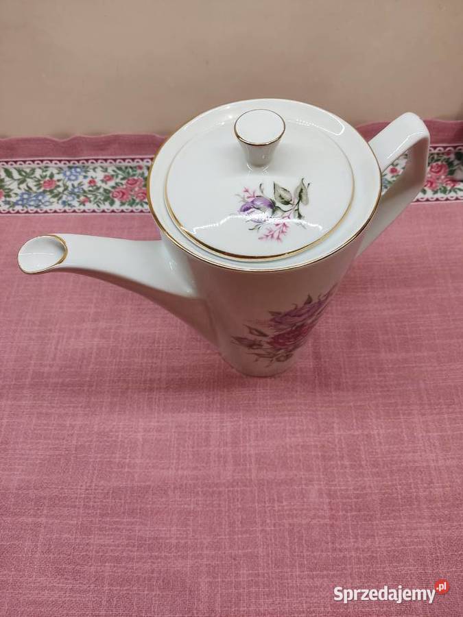 Dzbanek porcelanowy Chodzież z kwiatowym motywem sprzedam