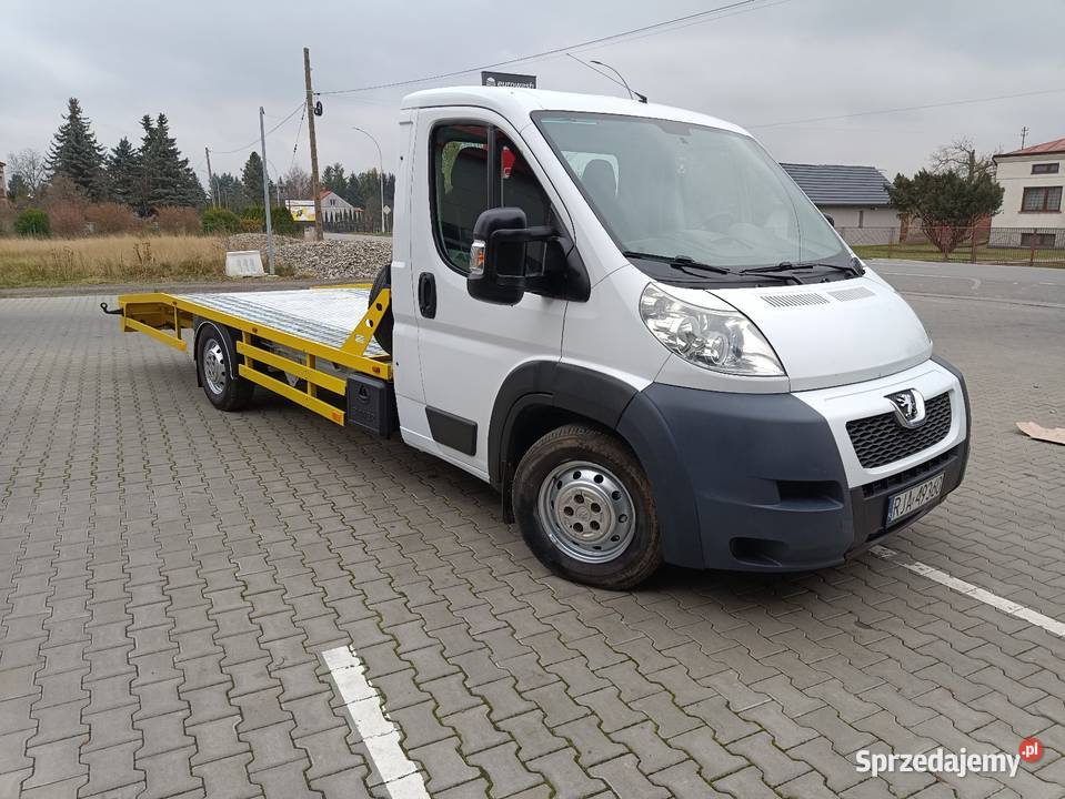 Auto laweta Peugeot boxer 30 diesel ładowności 500km podkarpackie Jarosław