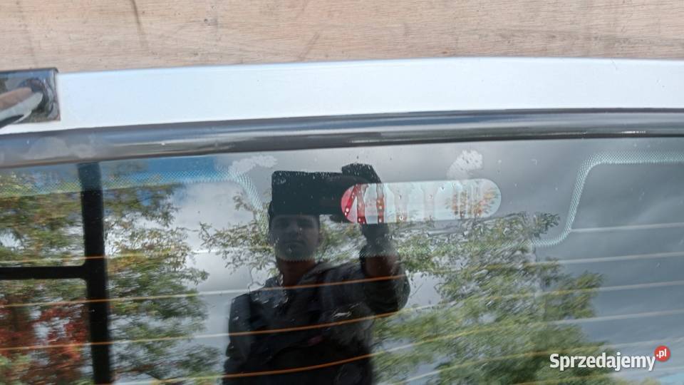 DISCOVERY II L318 FL SUV KLAPA TYŁ 737 Klapy bagażnika Zbierkowo sprzedam