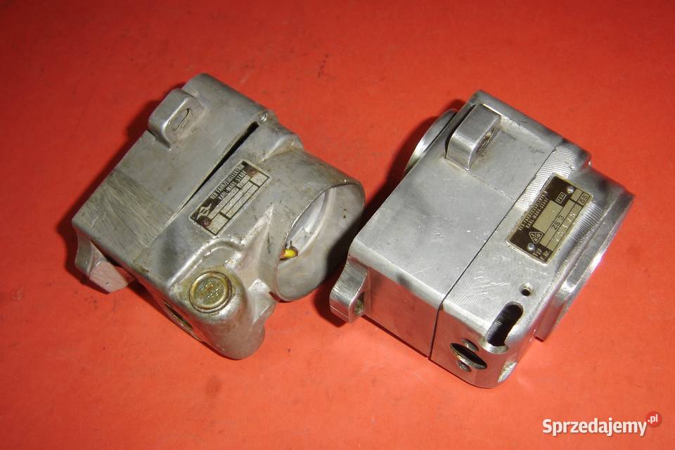 JUNAK AWO iskrownik obudowa x2 ZS 3 EZ 41 Pozostałe Części i akcesoria motocyklowe Wrocław