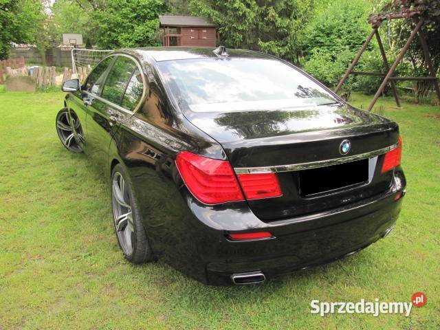 BMW Seria 7 F01 750i V8 44 Biturbo 408