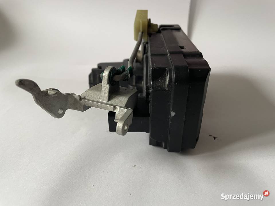 Zamek 13128116 drzwi tylne Opel Astra H sprzedam