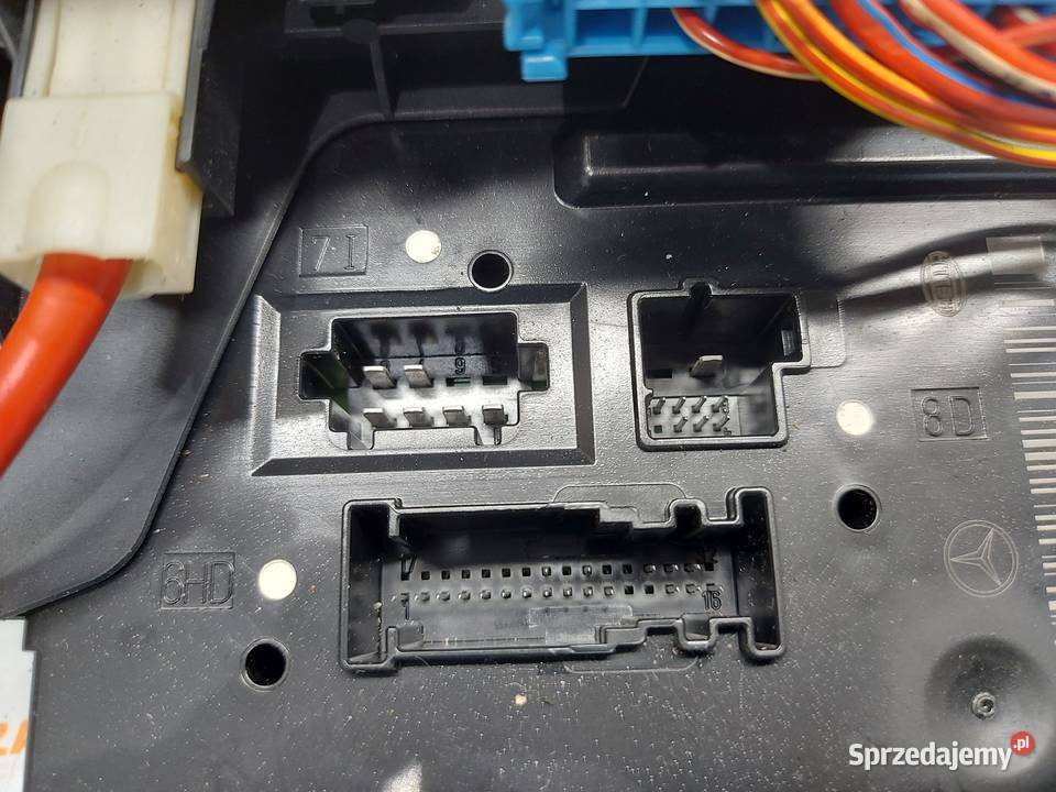 MERCEDES E KLASA W212 LIFT moduł sterownik SAM osobowe Skrzynki bezpieczników świętokrzyskie Kielce