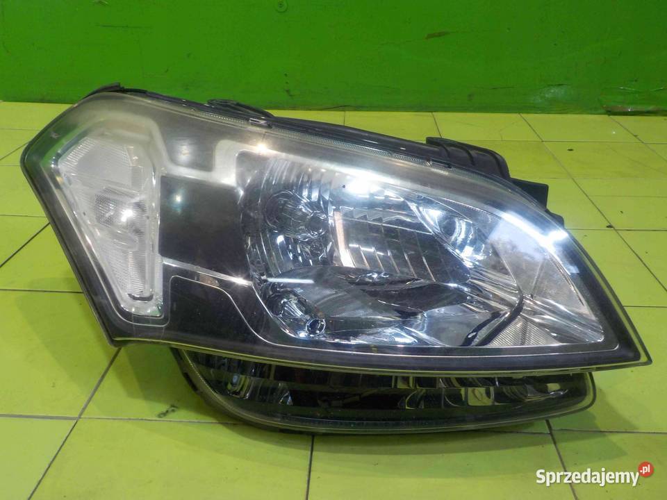 KIA SOUL I LIFT 09r lampa prawa przod 921022KXXX mazowieckie Suków