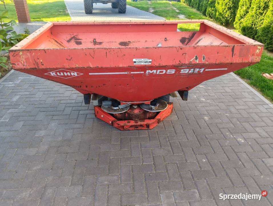 Rozsiewacz nawozu Kuhn MDS 921