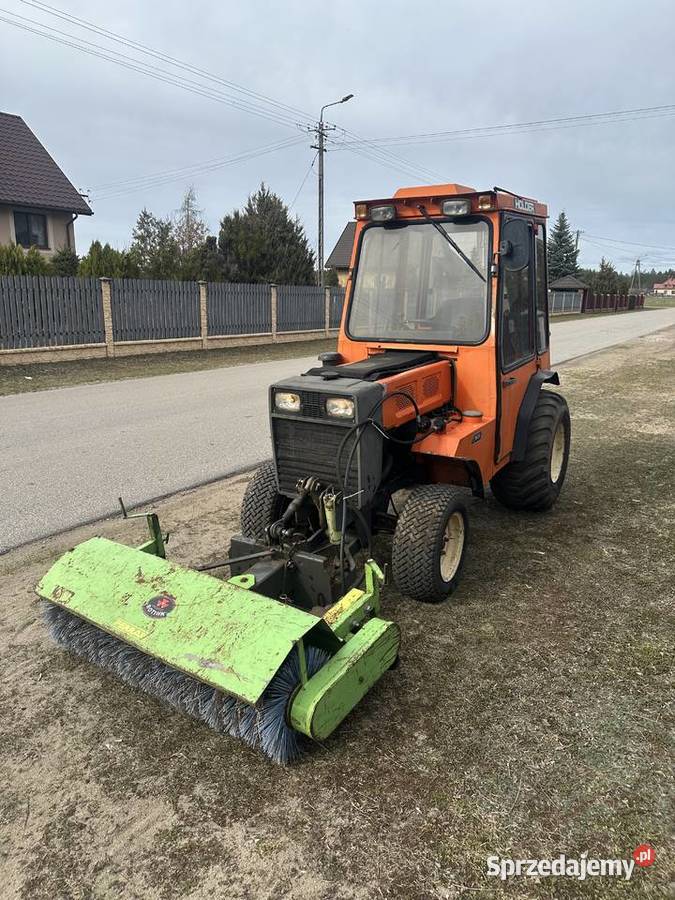Mini Ciągnik Holder P70 z szczotką Łyse