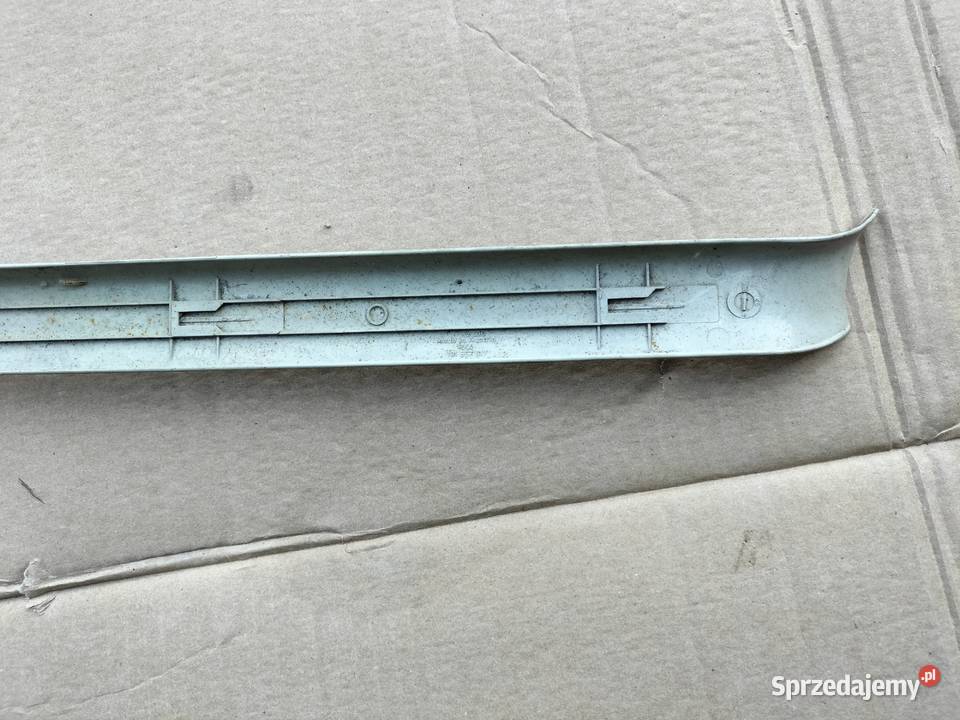 VW GOLF II 2 191867617 TYLNA LISTWA PODSUFITKI Kamień-Kolonia