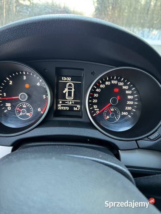 Volkswagen Golf 6 16 TDI 105 2010r 227 Kielce sprzedam