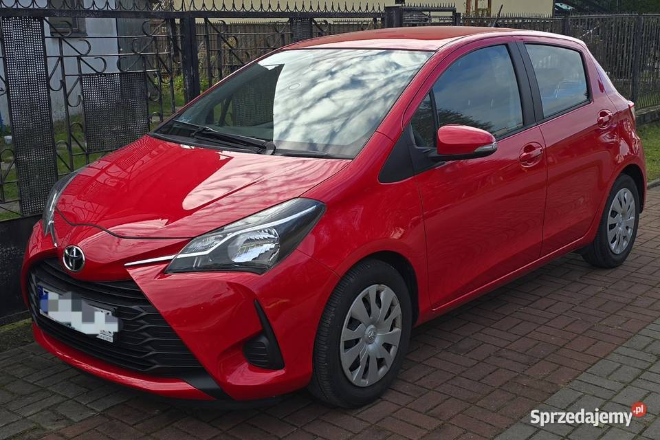 Toyota yaris 10 2018r idealna mały przebieg 4/5 świętokrzyskie