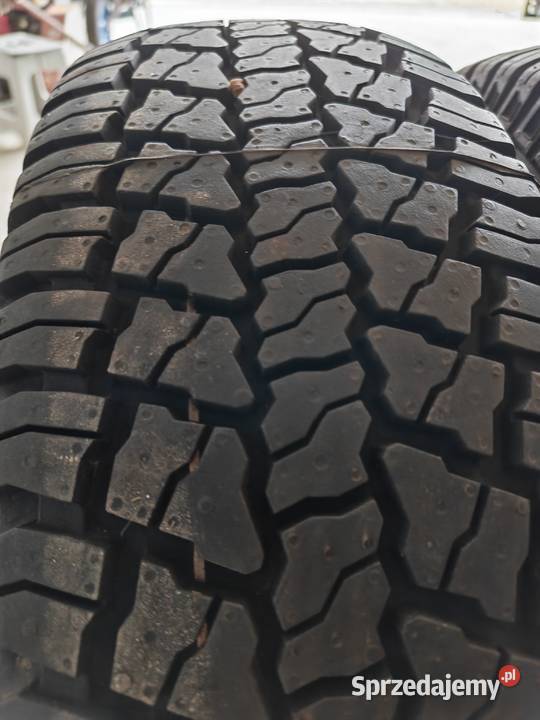 Opony Terenowe Continental 4x4 20570R15C Stan 70