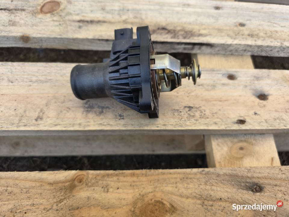 Termostat GM 55587349 Opel Astra J Insignia A