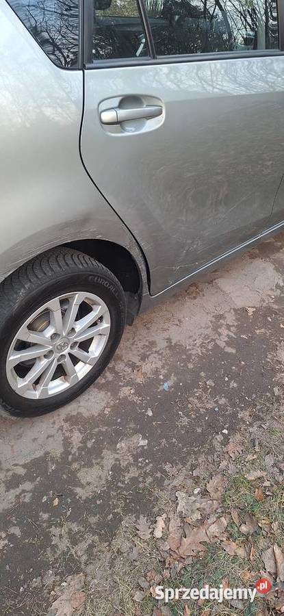 TOYOTA VERSO 18 benzyna 147 155000 7osPanorama manualna Malcanów