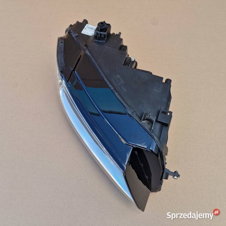 VW TIGUAN II 5NB LAMPA REFLEKTOR PRAWY osobowe Bieleń sprzedam