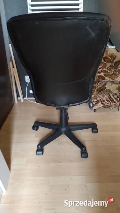 Fotel biurowy obrotowy na kółkach Warszawa