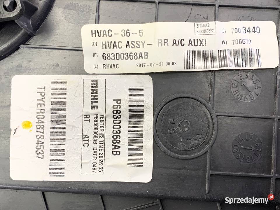 NAGRZEWNICA TYŁ DODGE CARAVAN V 68300368AB Van podkarpackie