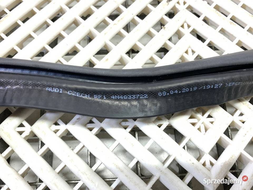 USZCZELKA DRZWI TYŁ PRAWA AUDI A8 D5 osobowe