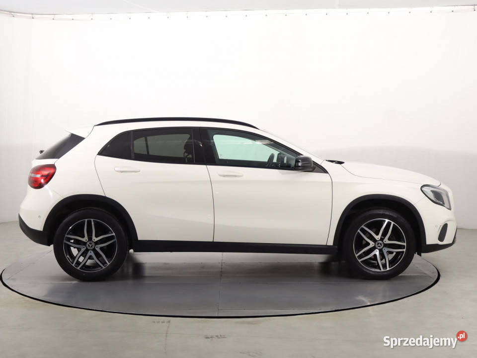 Mercedes GLA GLA 200 skórzana tapicerka Katowice