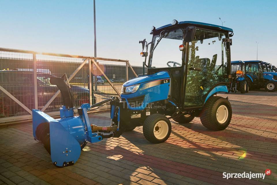 LS Tractor MT125 4x4 247 TURF CAB odśnieżarka Tajęcina