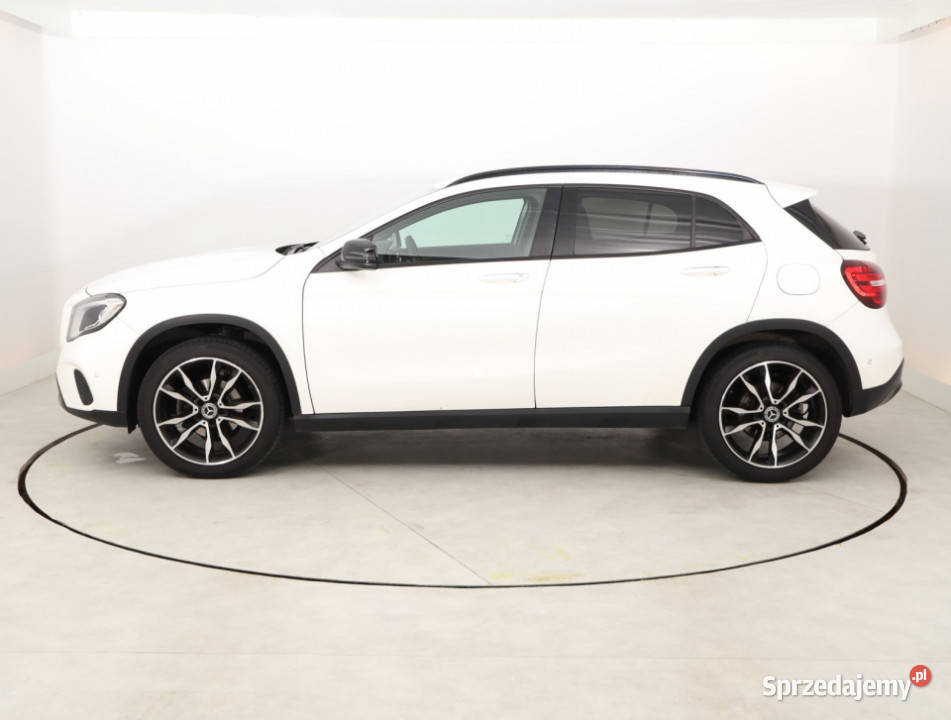 Mercedes GLA GLA 200 Rok produkcji 2019 sprzedam