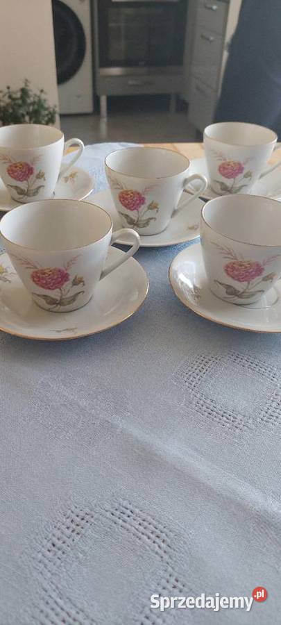 Komplet filiżanek z porcelany kostnej Mirosławiec