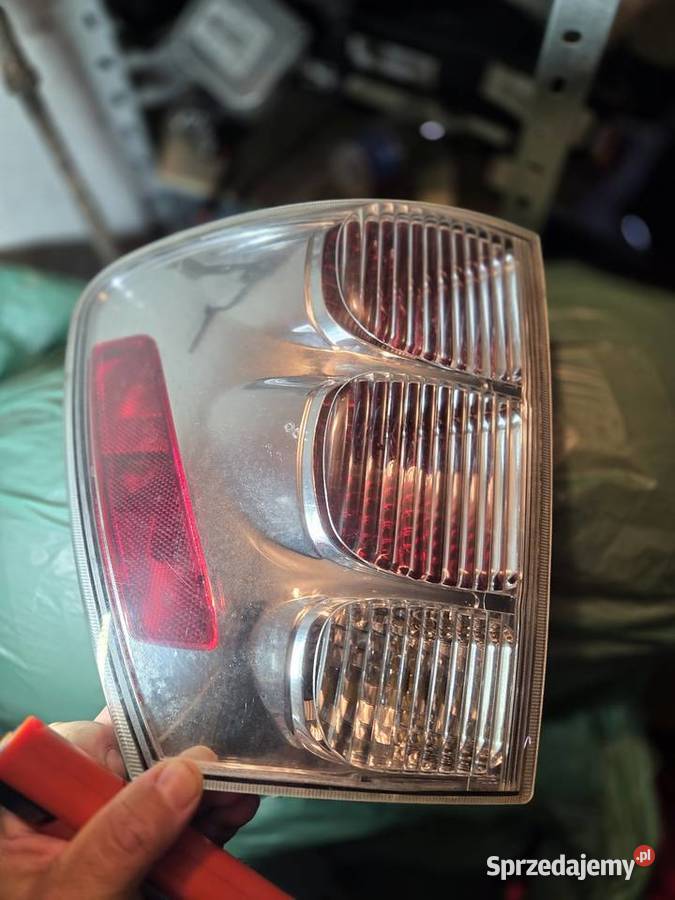 LAMPA TYLNA CHEVROLET EQUINOX 0509 R Kawnice