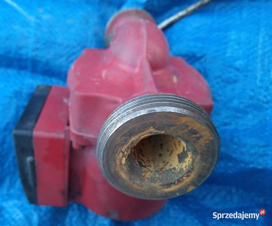 Pompa GRUNDFOS UPS 2560 do wody co pompy Klucze