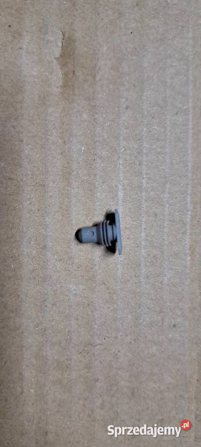 Spinka mocowanie uszczelki 3B0839723 VW Bora osobowe Luzino