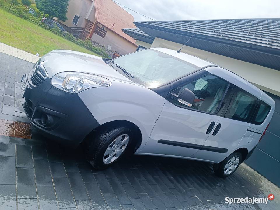 Opel combo salon 5 osób Combo Sandomierz