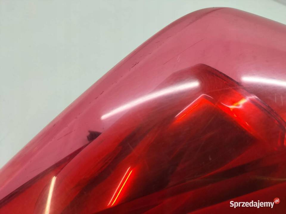 LAMPA TYŁ PRAWA 5D HB P12 Nissan Primera III Rok produkcji 2003