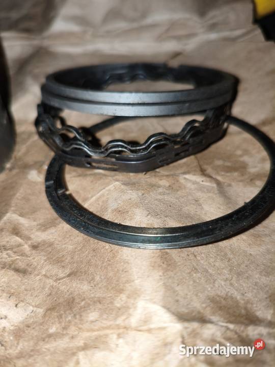 Oryginalne nowe tłoki R1 7814 K750 M72 Leszno