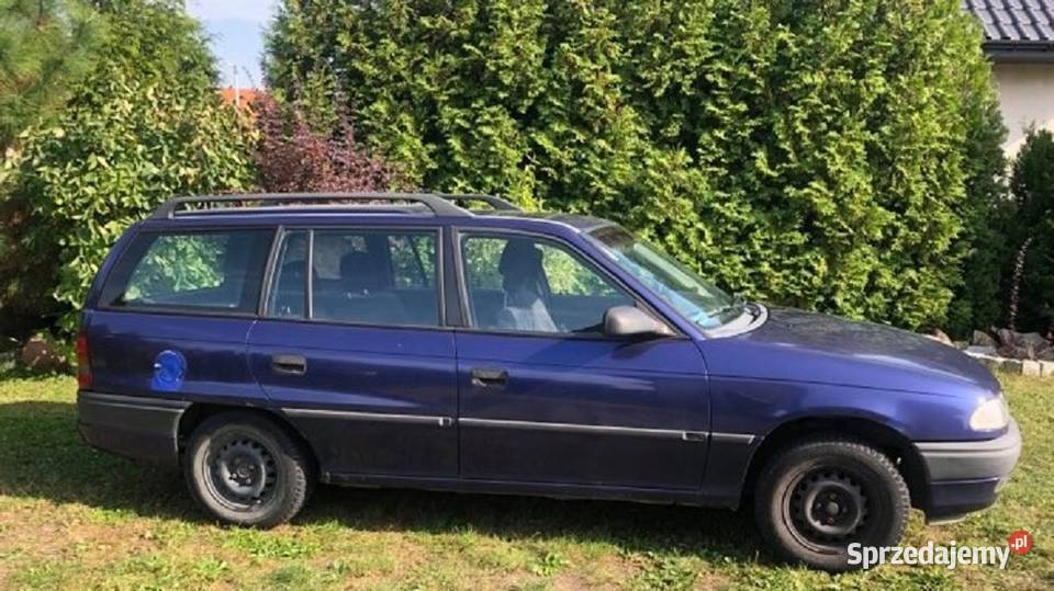Sprzedam Opel Astra kombi benzyna gaz 1996 Rok produkcji 1996 Wrocław