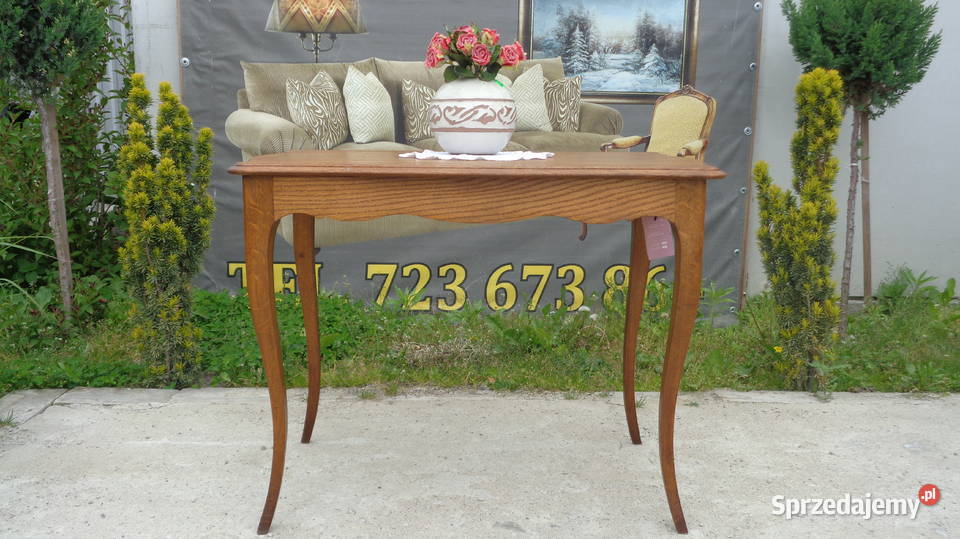 stolik ludwikowski z giętymi nogami