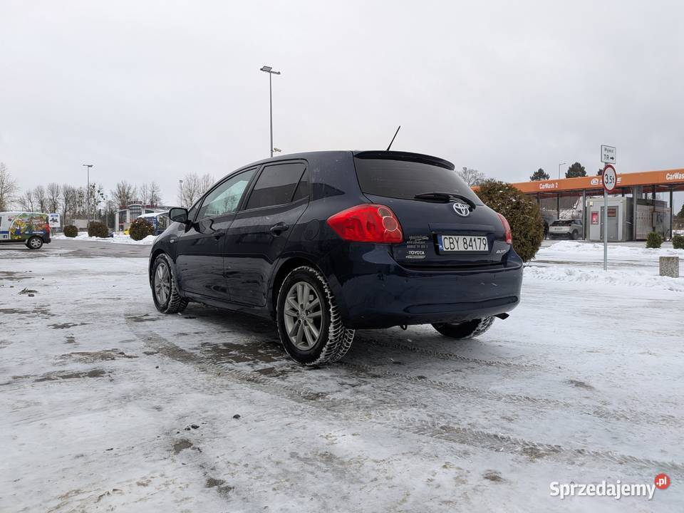 Sprzedam Toyota Auris 13 benzyna 101 z 2009 roku manualna Auris