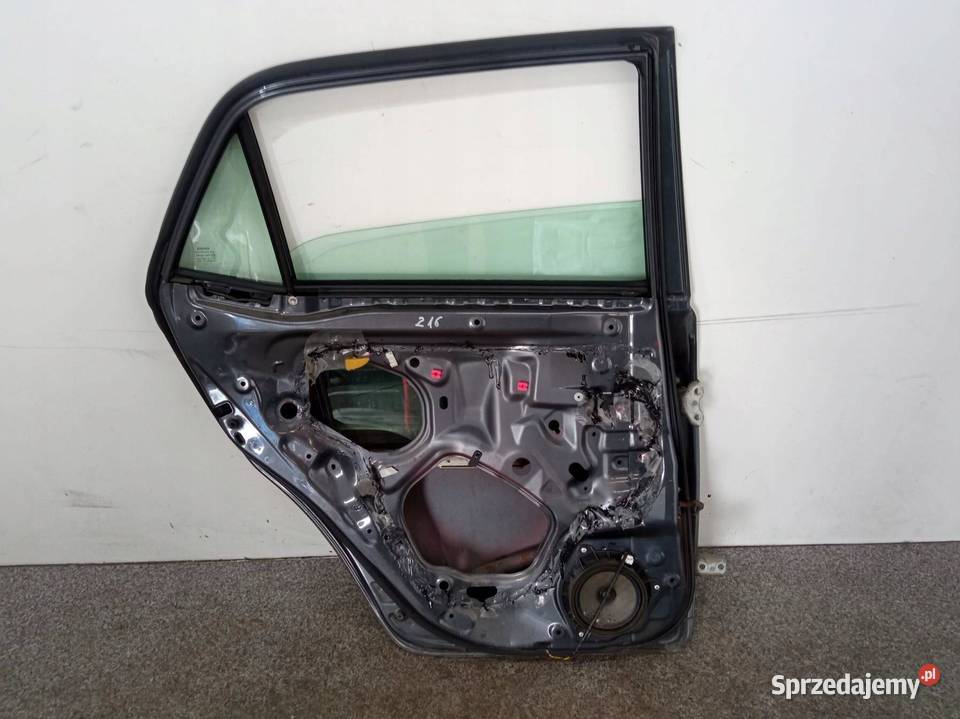 DRZWI LEWE TYŁ 1G3 Toyota Auris I 20062012 sprzedam