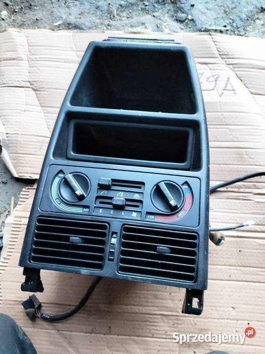 FIAT UNO konsola środkowa panel nawiewu Kamień-Kolonia