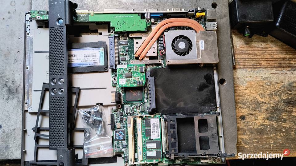 Laptop COMPAQ części sprzedam