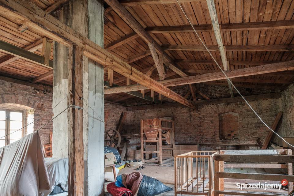 Dom z klimatem dawnego młyna rzeką Widawą