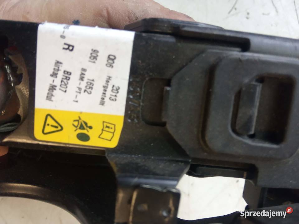 MERCEDES W 207 PODUSZKA FOTELA PRAWEGO DOLNA osobowe Poduszki powietrzne Kobylnica