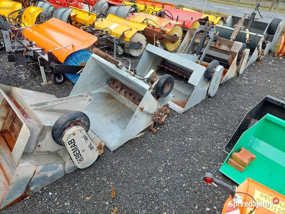 Piaskarka samozaładowcza posypywarka zawieszana Łubowo
