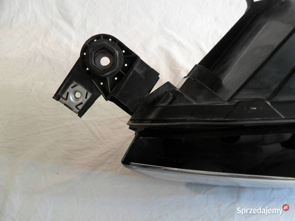 REFLEKTOR PRZÓD STRONA LEWA SEAT ATECA Nowy Tomyśl
