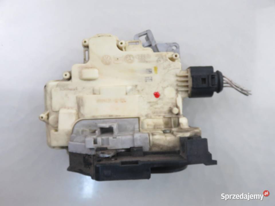 ZAMEK PRAWY PRZEDNI VW PASSAT B6 3C1837016A