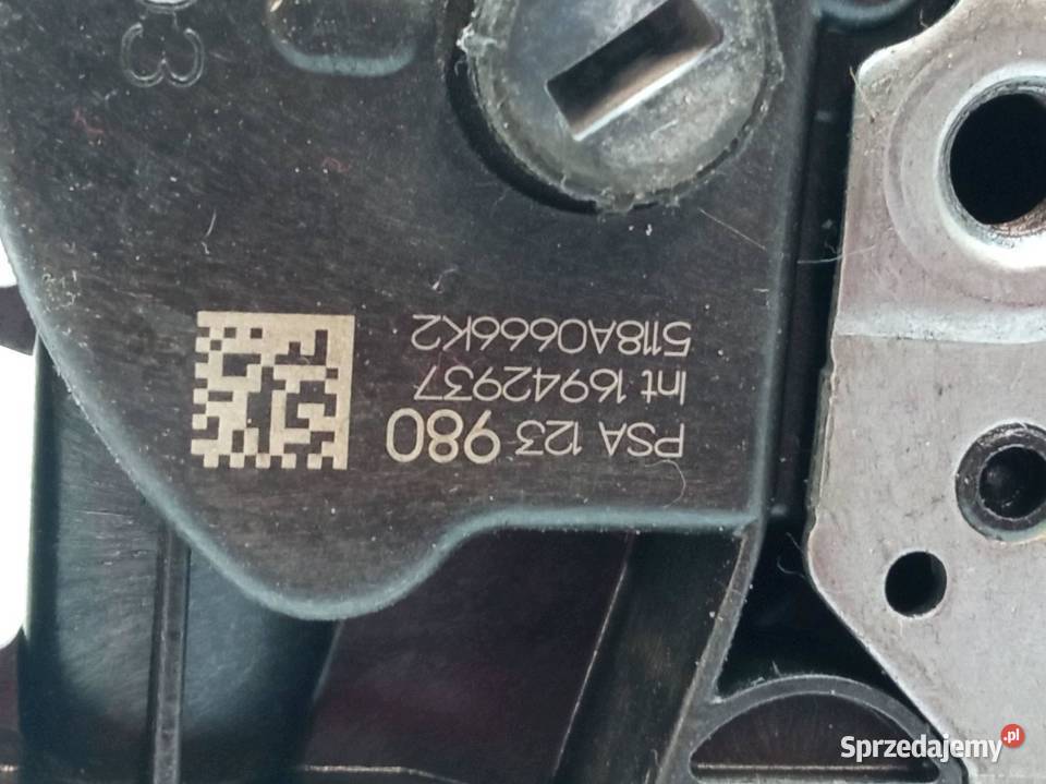 ZAMEK DRZWI PRAWY PRZÓD PSA123980 Citroen C3 III